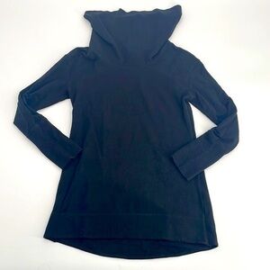 UEC Merona black chunky turtleneck long sleeve shirt kangaroo pocket XS